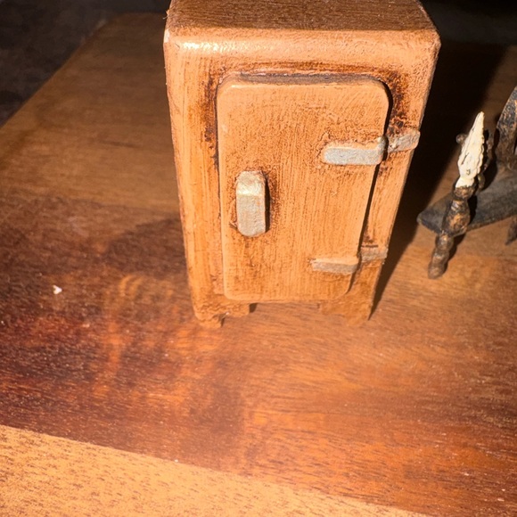 Rustic Miniatures - Picture 2 of 5